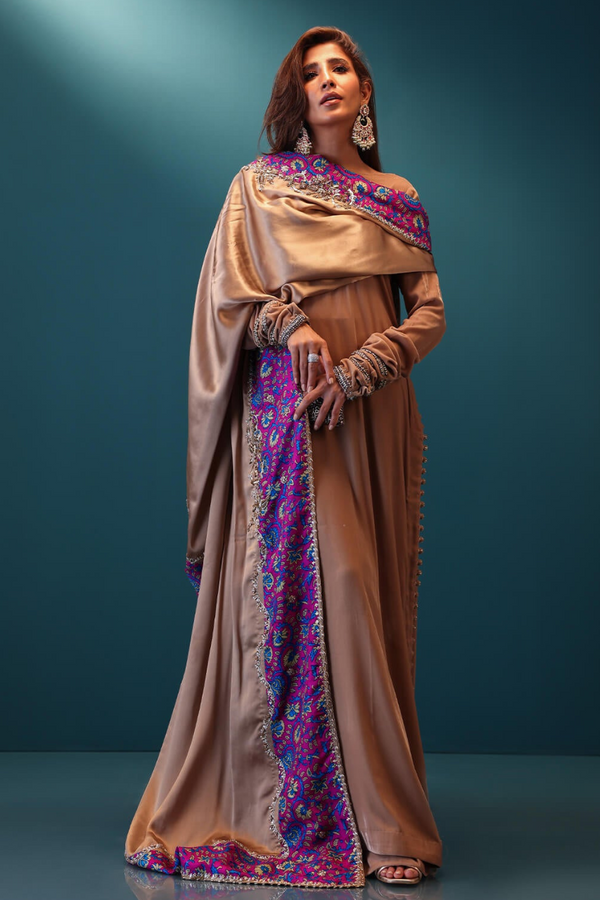 Savanna Camel